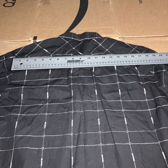 Ike Behar Button Down, Black Silver Gray Windowpane Plaid Shirt, Casual Large - Picture 9 of 11